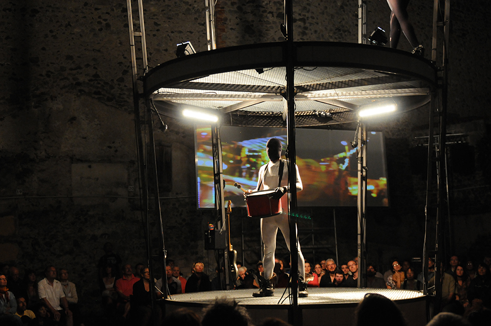 2012 - Cie L'Envers du Décor ©Pierre Soissons