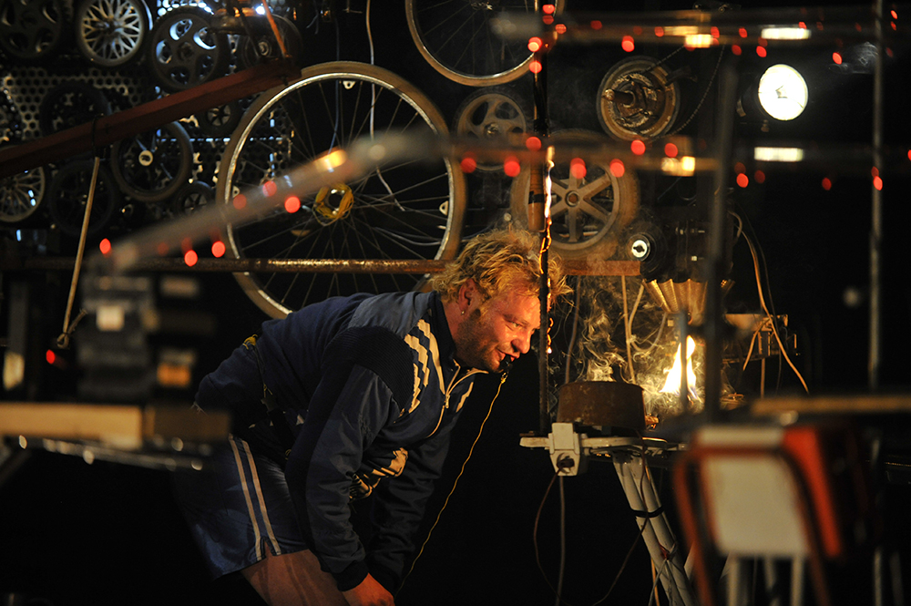 2012 - Cie Tu t'attendais à quoi ? ©Pierrick Delobelle