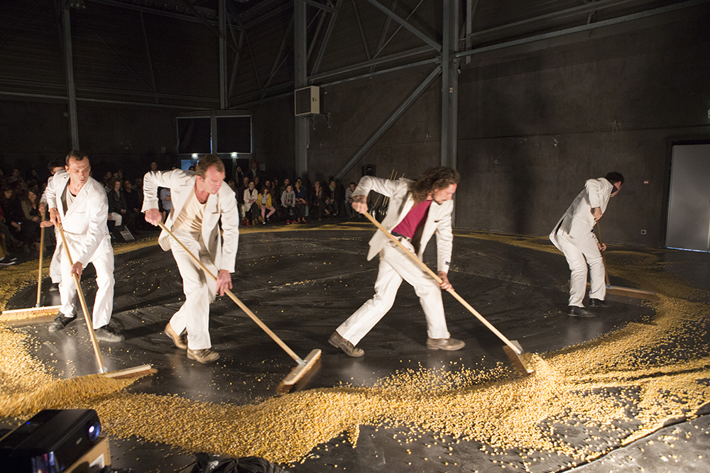 2013 - Collectif G. Bistaki ©Pierre Soissons