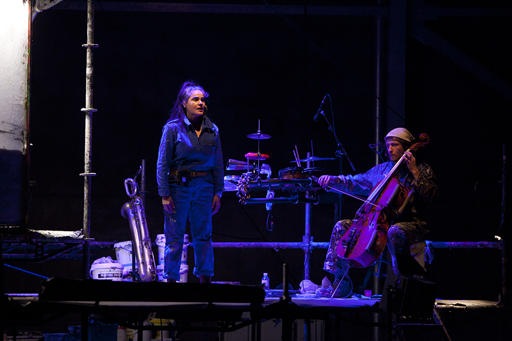 2013 - Compagnie Lucamoros ©Pierre Soissons