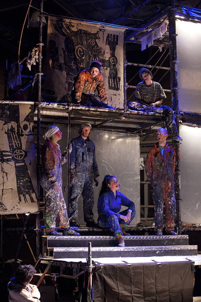 2013 - Compagnie Lucamoros ©Pierre Soissons