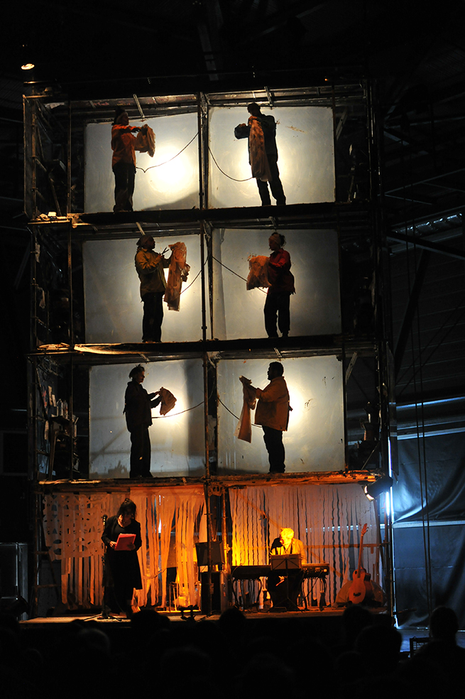 2017 - Compagnie Lucamoros ©Pierre Soissons