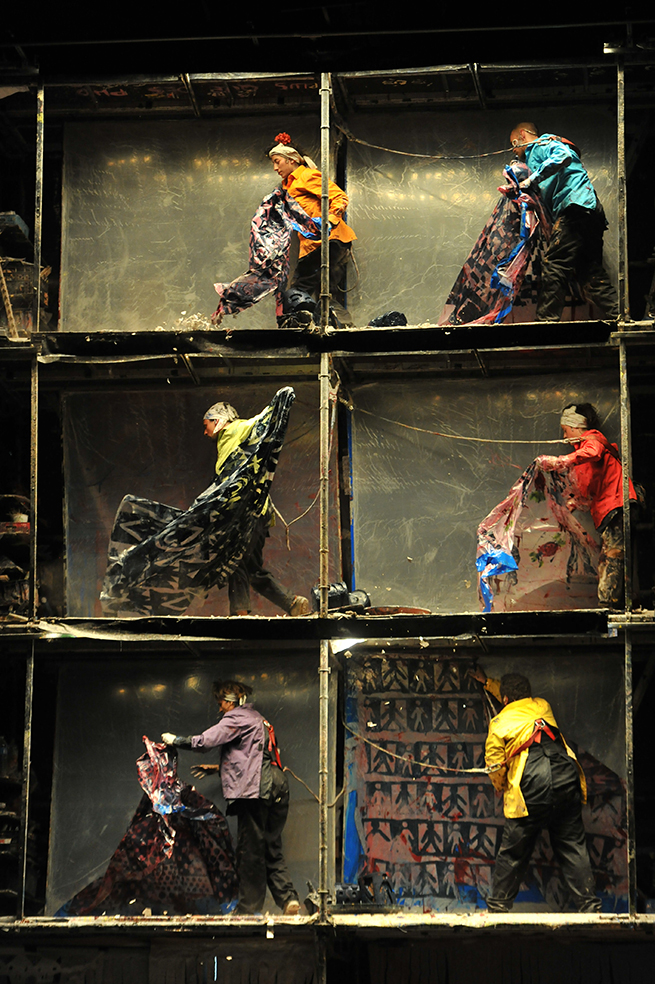 2017 - Compagnie Lucamoros ©Pierre Soissons